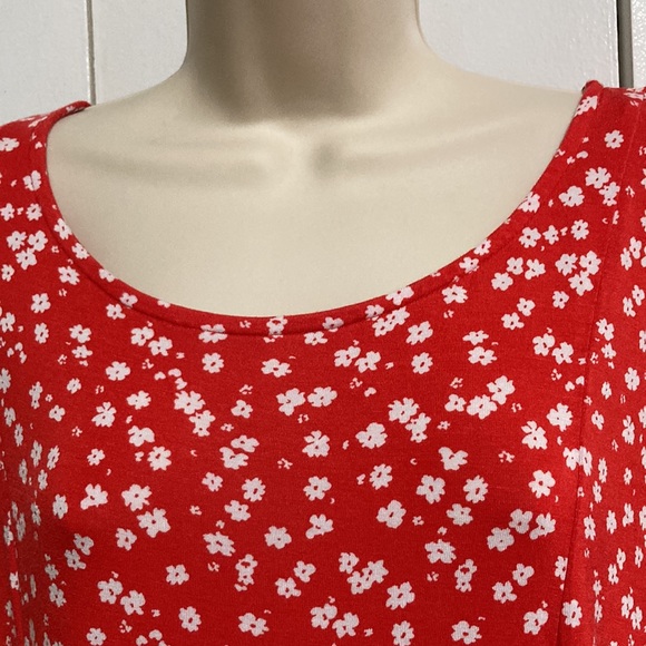 LANE BRYANT Red White Ditsy Floral Top Back Keyhole Detail Plus Size 18 20 - Picture 4 of 13